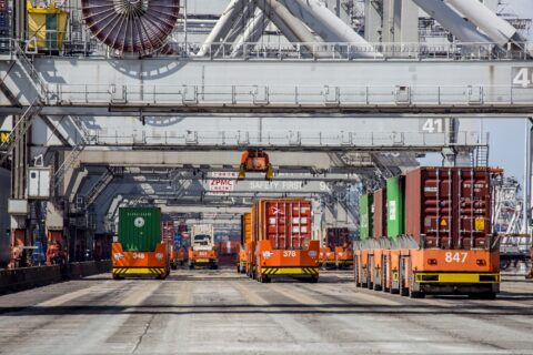Slimme mobiliteit in de Rotterdamse haven – nieuwe energiezuinige AGV’s bij ECT