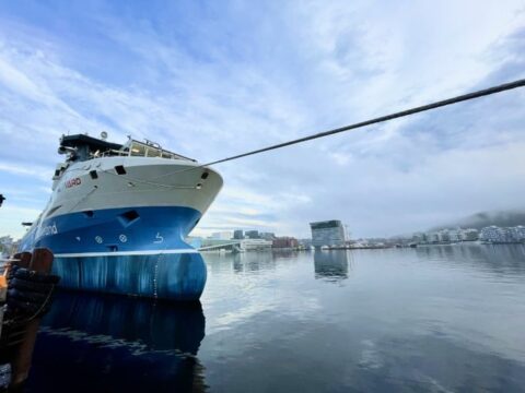 ’s Werelds eerste elektrisch, autonome vrachtschip kiest het ruime sop
