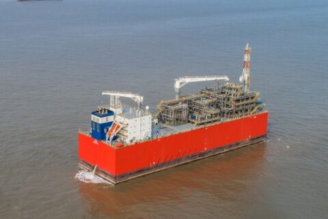 Drijvende LNG-installatie begin augustus verwacht in Groningse Eemshaven  