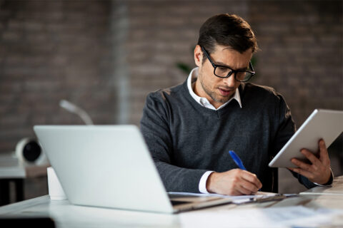 Onderzoek: helft van de bedrijven betaalt regelmatig facturen te laat