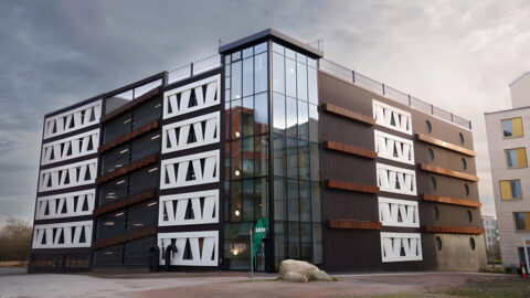 Turbinebladen krijgen tweede leven in parkeergarage