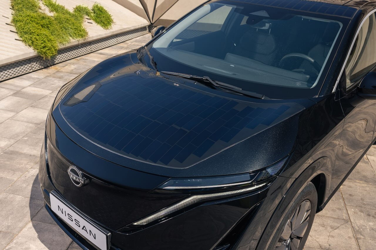 Nissan Ariya met zonnepanelen (beeld: Nissan)