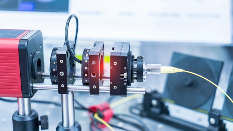 Startsein gegeven voor bouw van industriële fotonische chipfabriek in Eindhoven