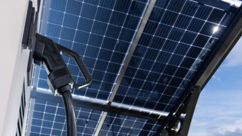 SolarMoves-onderzoek toont potentie van zonne-energie in elektrische voertuigen