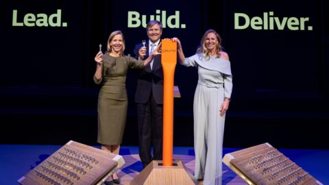 Eerste deel landelijke waterstofnetwerk geopend door Koning Willem Alexander en minister Van Veldhoven