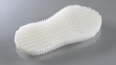 Hightech sportschoenen dankzij programmeerbaar monomateriaal